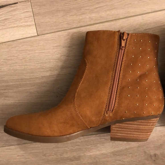 NEW Guess booties - Picture 6 of 13